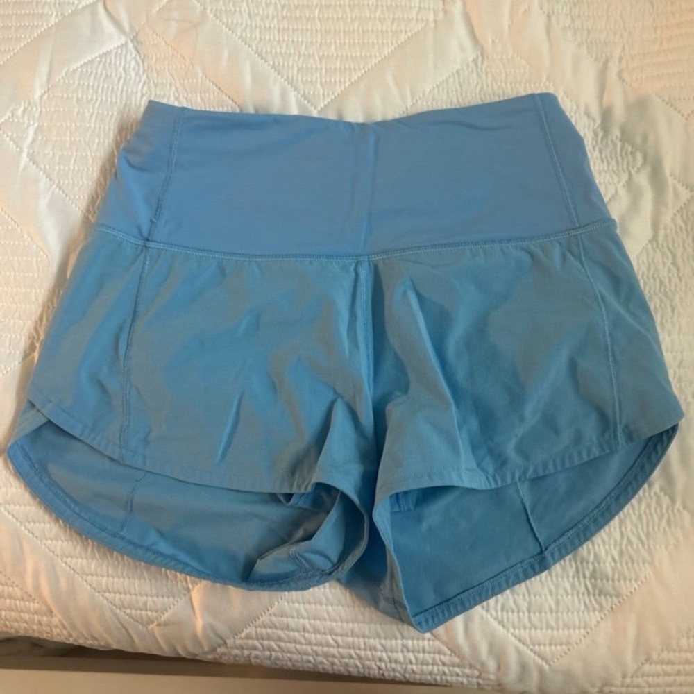 lululemon shorts (2.5”)